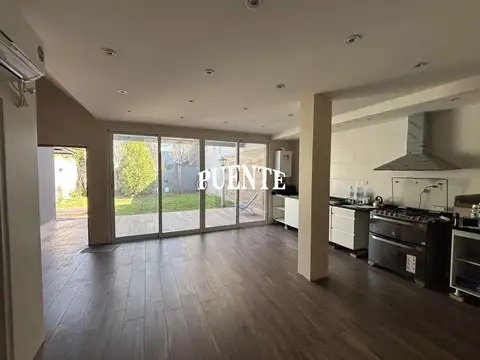 Casa 5 ambientes con 5 baños