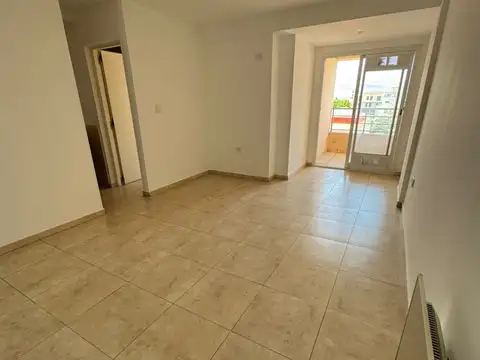 Sol de Mayo 400, Piso 3