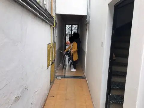 Excelente PH refaccionado con gran terraza propia!