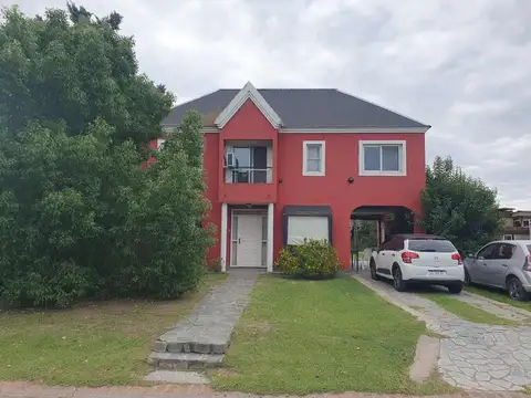 Casa en Alquiler de 4 dormitorios