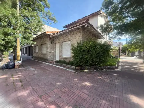 Casa de  4 ambientes en alquiler Zona Chauvin