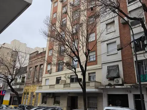 DEPARTAMENTO 3 AMB SAN TELMO FRENTE OPORTUNIDAD
