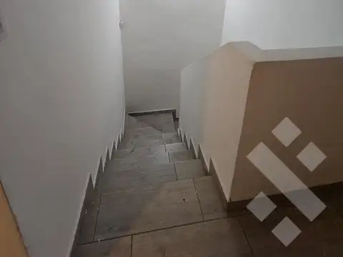 Depto Tipo Casa en Alquiler en Centenario, $ 1.500.000