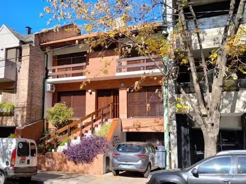 ALQUILER CASA 5 AMB. / 2 COCHERAS EN SAAVEDRA