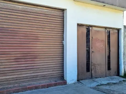 CASA EN VENTA- MORENO