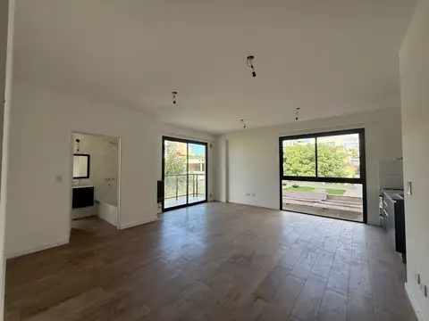 MONOAMBIENTE 07 - TORRE PERGAMINO 160 -FLORES-