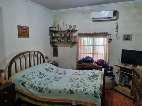  ESPECTACULAR OPORTUNIDAD 2amb Y MEDIO TOTALMENTE INDEPENDIENTE CON PATIO Y JARDIN 