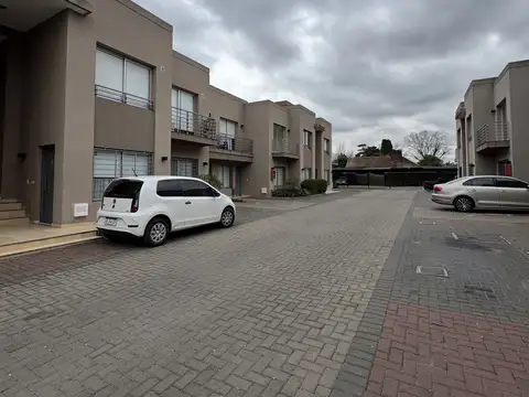 Departamento en Alquiler en Bella Vista, $ 760.000