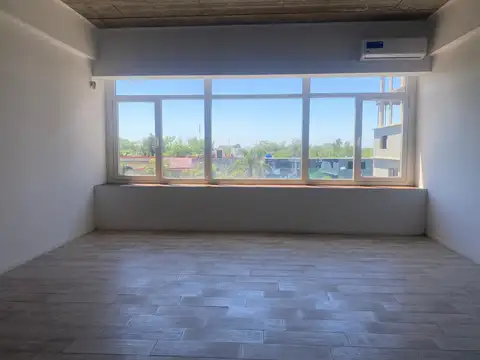 Oficina en Alquiler en Tigre Centro, USD 450