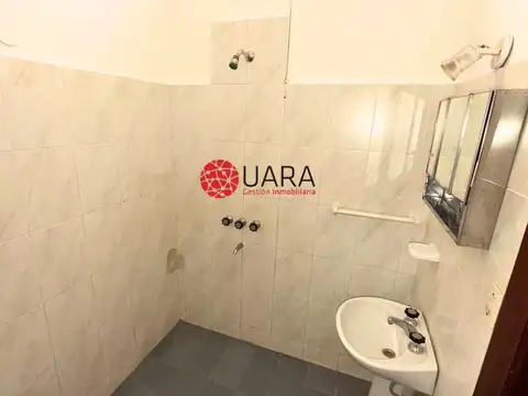 Casa en Venta en Alto Alberdi, USD 58.000