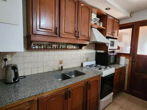 calle 64 entre 141bis y 142 2300