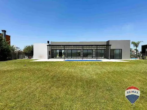 CASA 4 AMBIENTES EN VENTA EN LA ALAMEDA