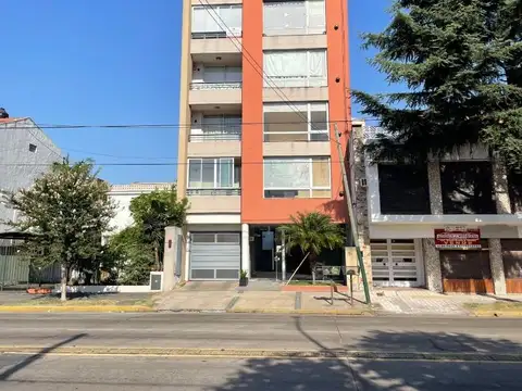 Departamento Monoambiente Apto Profesional en Banfield.