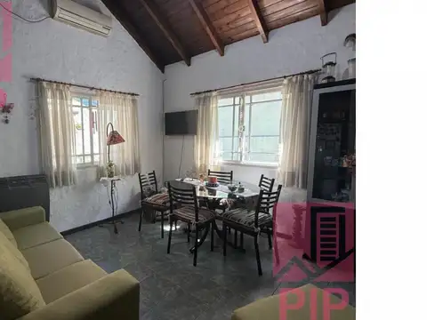 Depto Tipo Casa en Venta de 2 ambientes