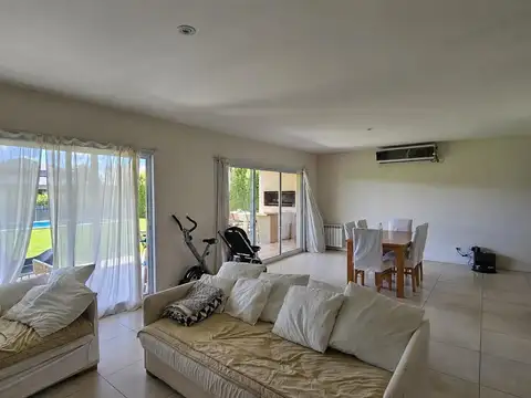 Casa en Venta en El Cantón - Barrio Puerto, USD 318.000