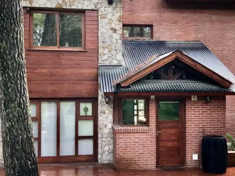 Casa en Venta en Mar de las Pampas, USD 270.000