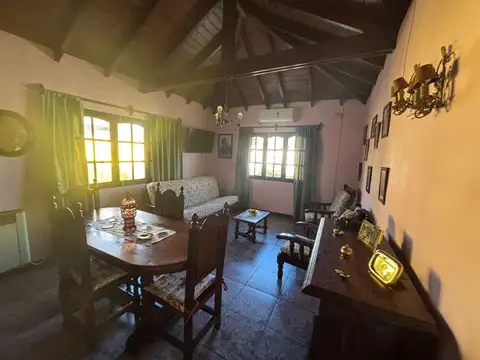 CASA EN VENTA EN OSTNDE - PINAMAR