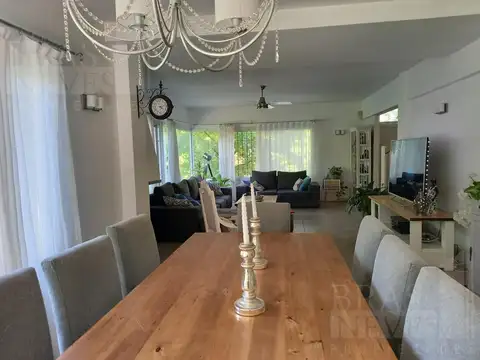 Casa 7 ambientes con 3 baños