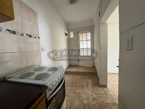 Depto Tipo Casa en Alquiler de 1 dormitorio