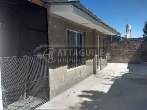 Depto Tipo Casa 2 ambientes con 1 baño