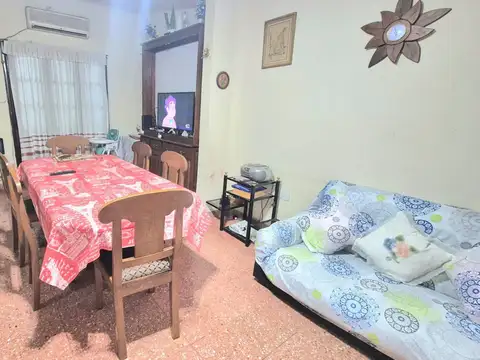 Depto Tipo Casa en Venta en Parque Avellaneda, USD 139.000