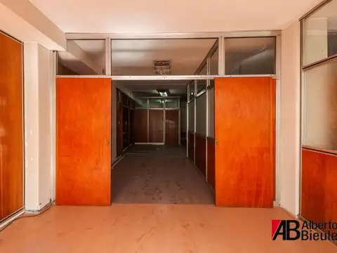 Oficina en Venta 60 años