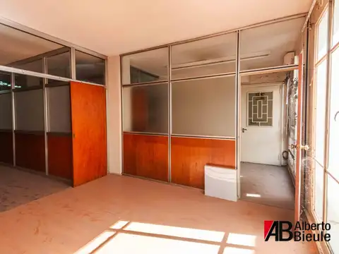 Oficina Monoambiente con 2 baños