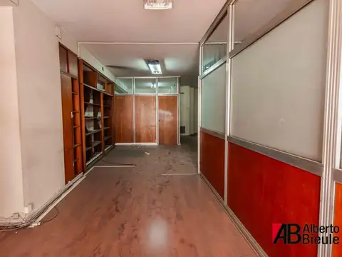 Oficina en Venta al Este