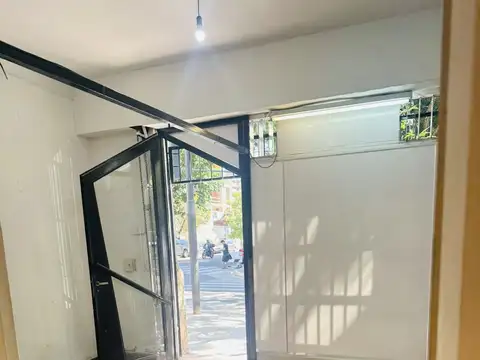 Reservado. Alquiler Local Comercial en Nuñez Calle Vidal Esquina Av Congreso. Real Oportunidad