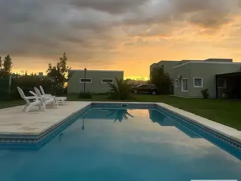 Casa en Venta al Oeste
