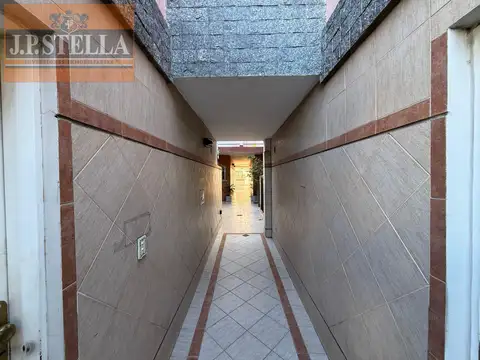 Edificio en PH 15 Dptos 2 Amb c/ patio en Block APTO Comercial-Profesional-Vivienda - S.Justo (Ctro)