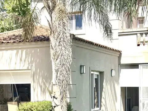 Casa en Venta en Sausalito, USD 245.000