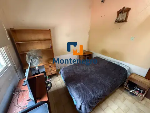 Casa en Venta con 4 cocheras