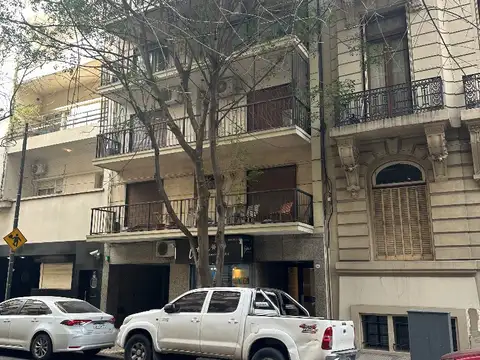 Juncal 2100, Piso 1