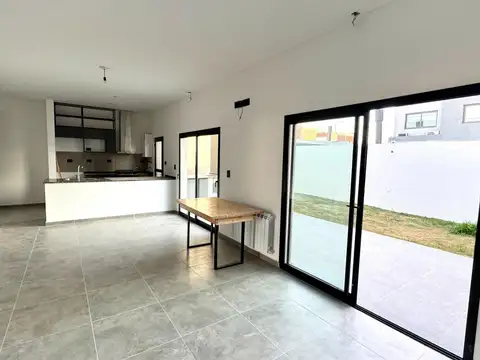 Casa en Venta en Terrazas De Manantiales, USD 175.000