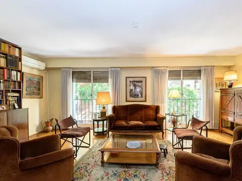 PISO. 4 AMBIENTES. FRENTE. DEPENDENCIA. COCHERA. APTO CREDITO,.