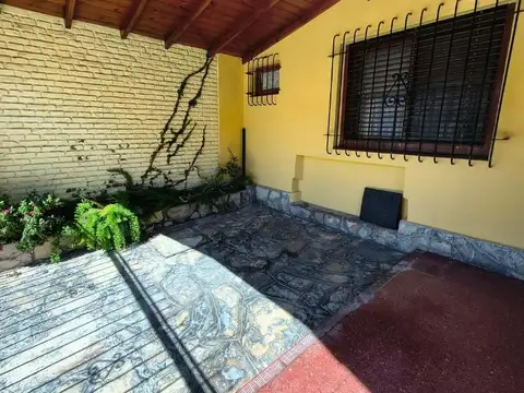 Casa en Venta en Castelar Norte, USD 170.000