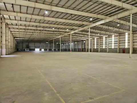 Nave industrial en alquiler de 5.800 m2 en Polo industrial Ezeiza
