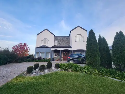 Casa de 4 dormitorios en Venta en Santa Rita - Canning