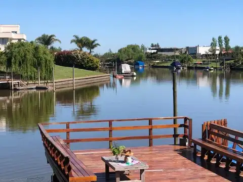 Casa en Alquiler Temporario en San Marco 6 dormitorios, Villanueva 100