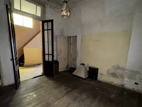 Depto Tipo Casa en Venta 60 años