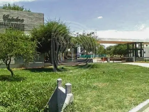 Terreno en Venta 40  mts Fondo