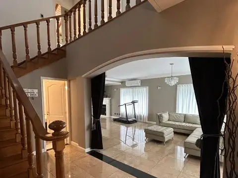 Casa en Venta al Oeste