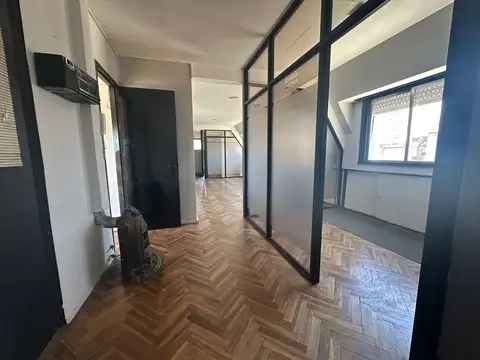 Oficina en Alquiler 37 años