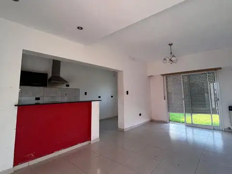 Casa 3 ambientes con 1 baño