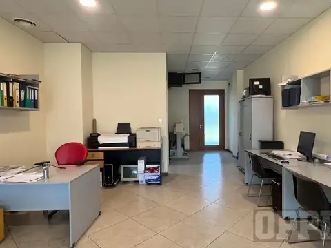 Oficina en Venta con 1 cochera