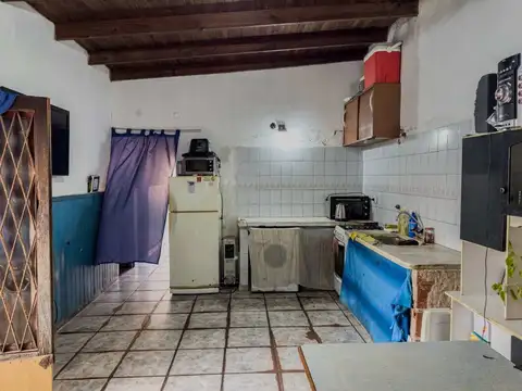 Casa en venta Los Hornos a refaccionar