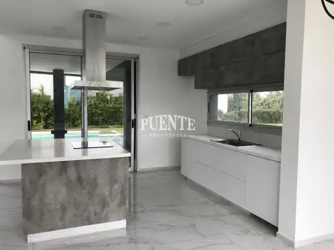 Casa en Alquiler en Canning, USD 1.800