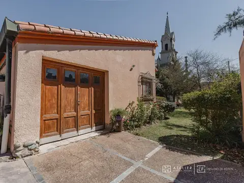 Casa 5 ambientes con 3 baños