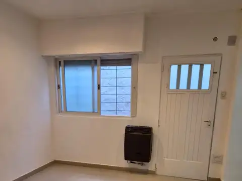 Depto Tipo Casa en Alquiler en Villa Martelli, $ 1.100.000
